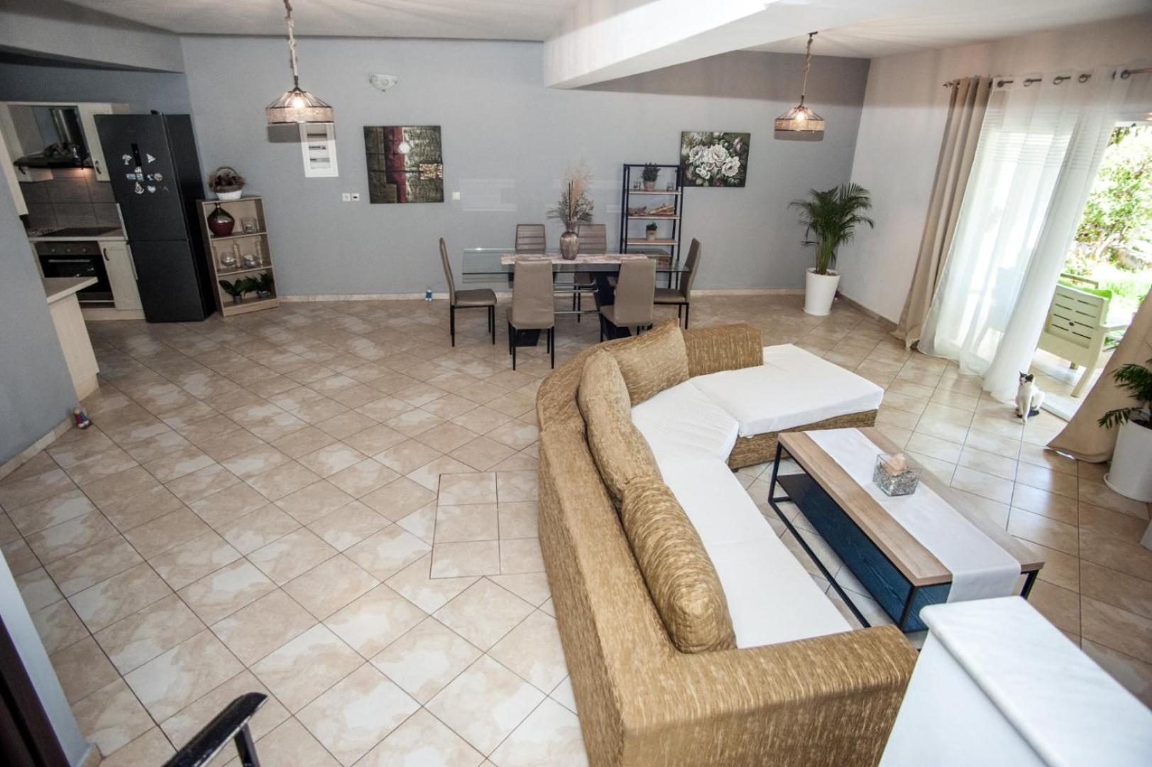 Gravanis Ir Home Pesádha Екстериор снимка